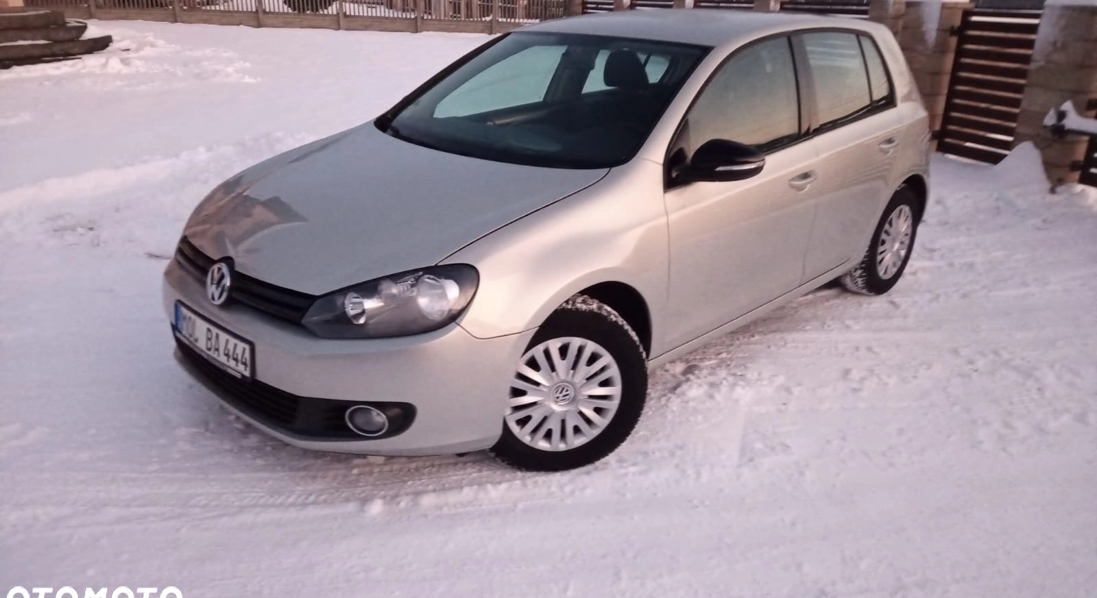 Volkswagen Golf cena 25300 przebieg: 196000, rok produkcji 2010 z Kielce małe 172